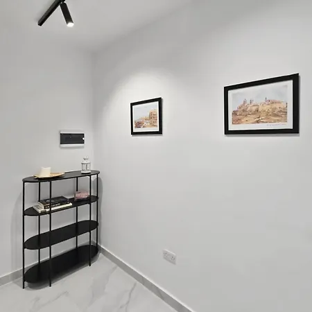 Appartement Close To Seafront Spacious Brand New 2 Bedroom 2 Bath & Outdoor *