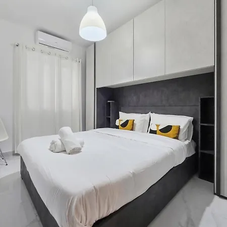 Appartement Close To Seafront Spacious Brand New 2 Bedroom 2 Bath & Outdoor *